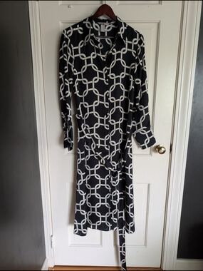 H&M Black & White Chain-Print Long Sleeve Shirt Dress